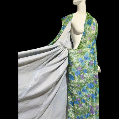 1940s vintage dressing gown robe, wrap front double breasted floral housecoat dress