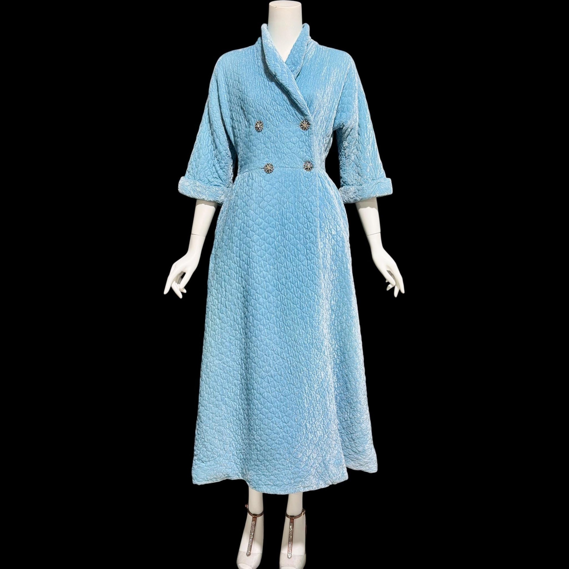 B COHEN ORIGINAL, vintage 1940s dressing gown robe, quilted robin's egg blue double breasted wrap front housecoat