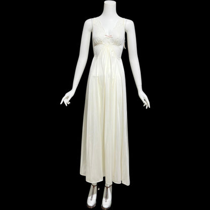 OLGA vintage 1970s nightgown, #92097 Bodysilk Creamy White full sweep night gown dress
